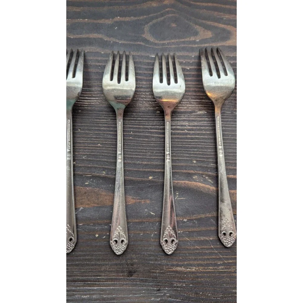 LOVELY LADY Pattern HOLMES & EDWARDS Silver-plate 6x Forks Flatware